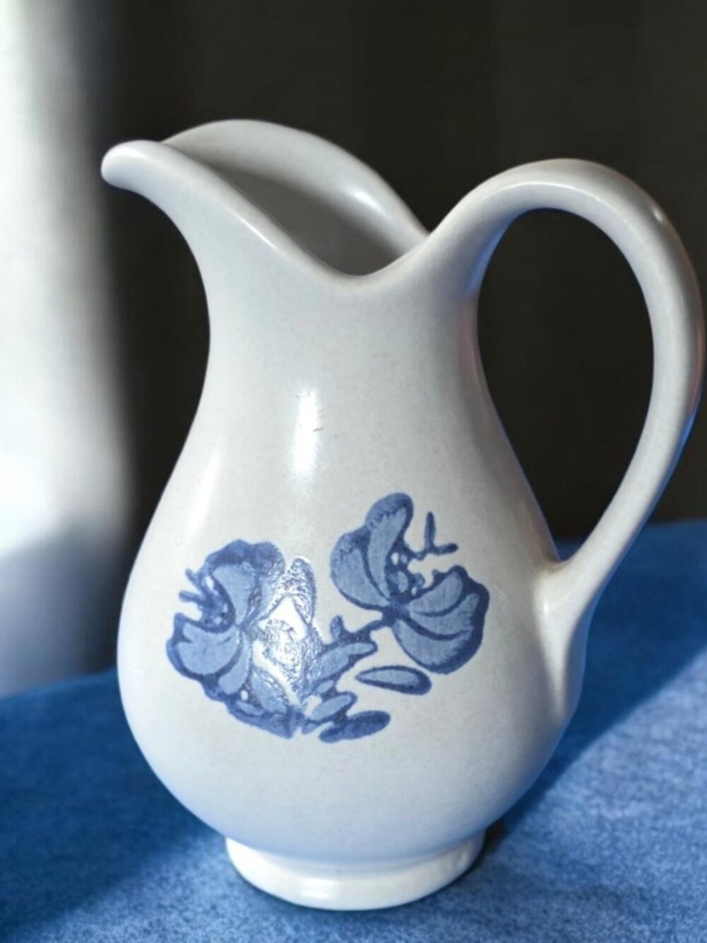 VTG PFALTZGRAFF YORKTOWNE Pattern 5 1/4" Small Pitcher EUC